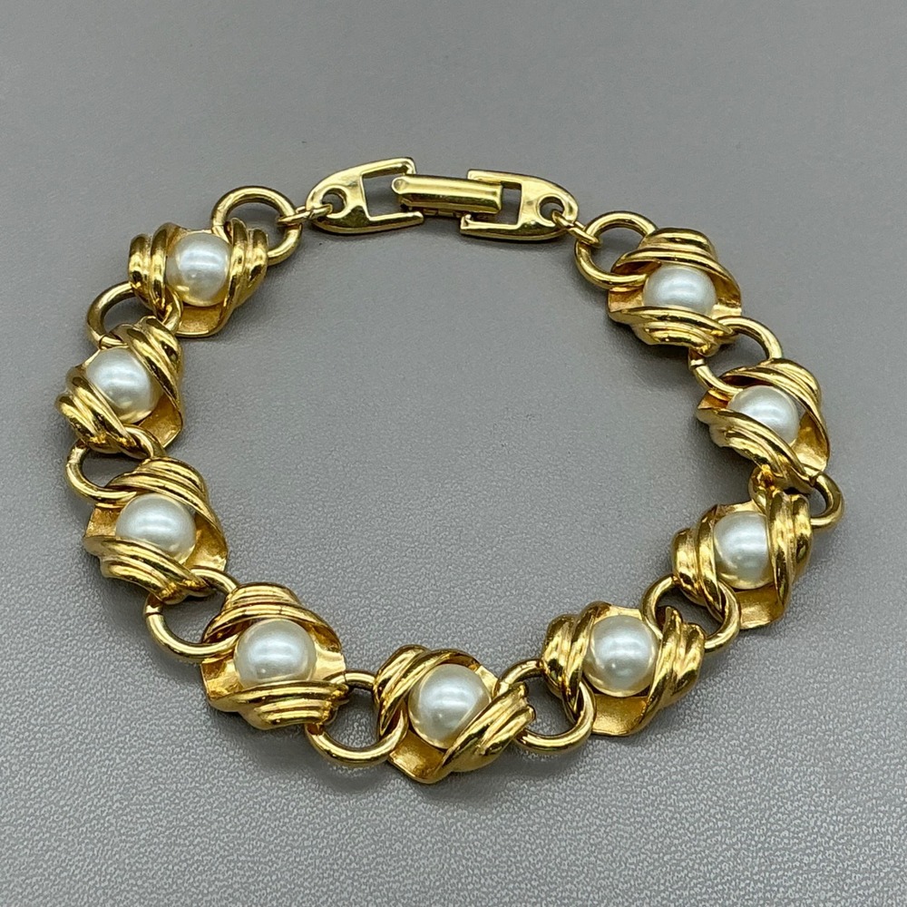 Napier Bracelet Women Gold Faux Pearl Link Vintage Costume Jewelry Elegant Gift